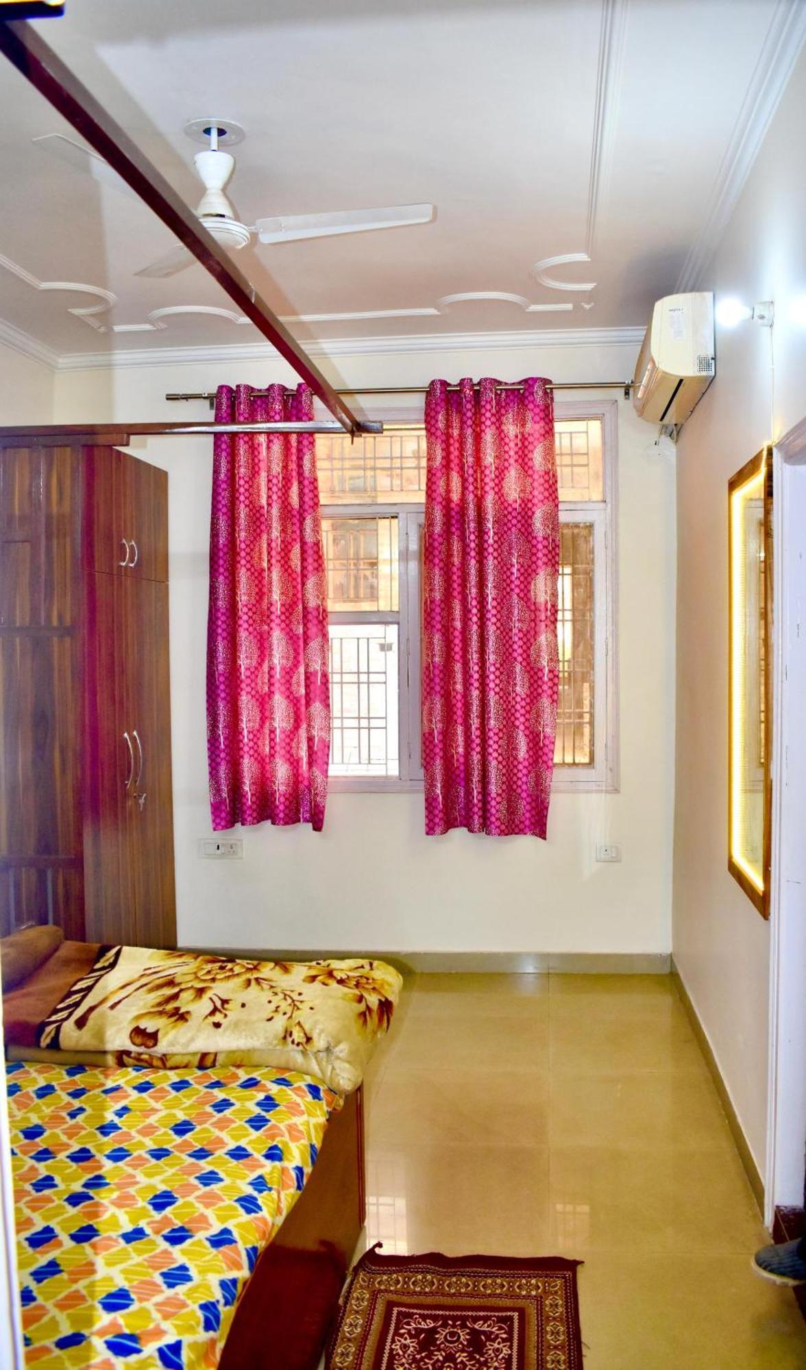 Abhilasha Villa 法里达巴德 外观 照片