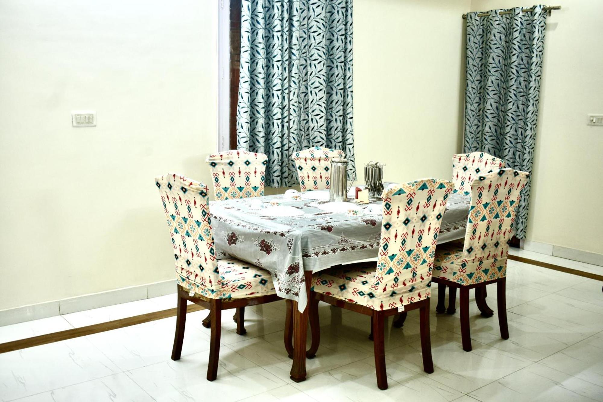Abhilasha Villa 法里达巴德 外观 照片