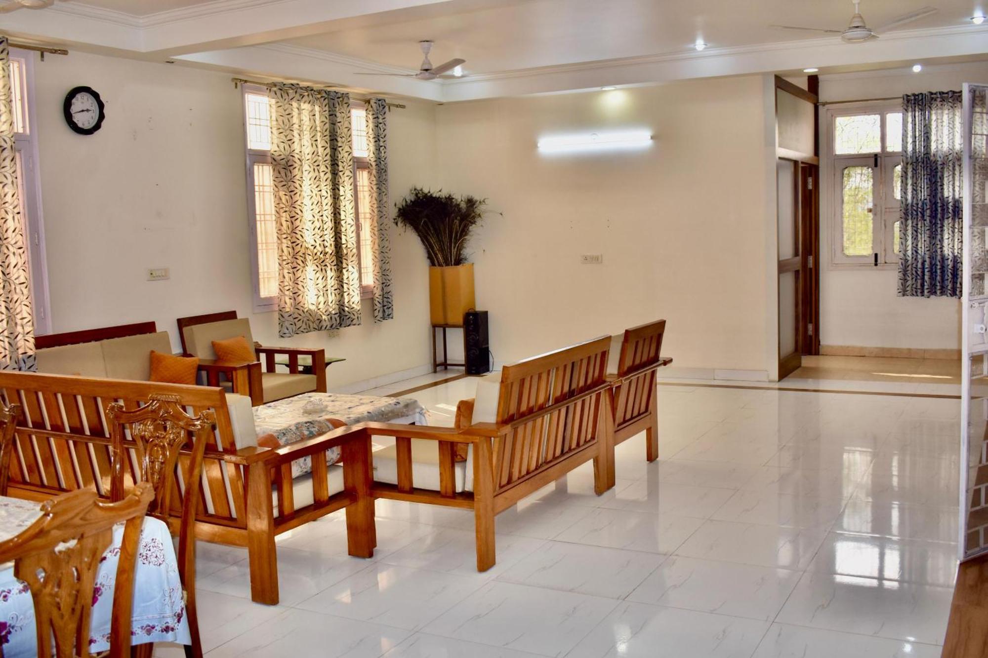 Abhilasha Villa 法里达巴德 外观 照片